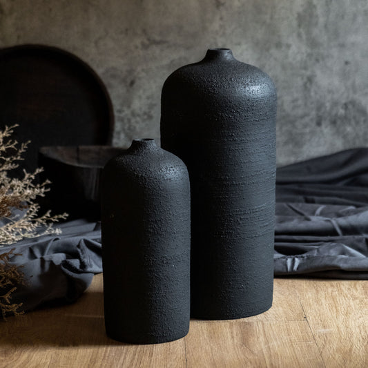 Wazon Alun, Charcoal. Różne rozmiary; oferta dotyczy jednej sztuki wybranego rozmiaru.